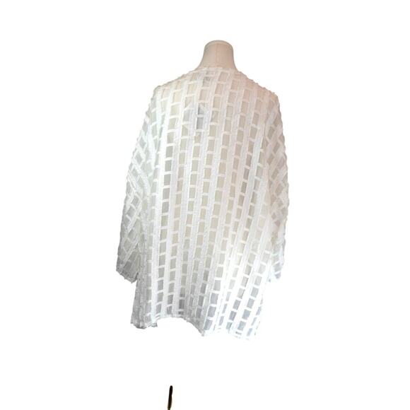 Women's Wynne Layers White Pattern Square Cardigan - Size  XL - Picture 3 of 6